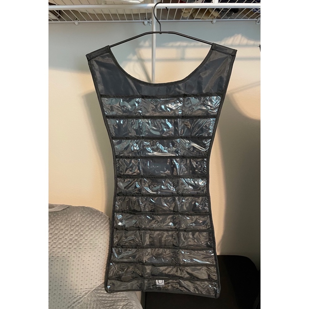 Umbra hanging accessory organizer